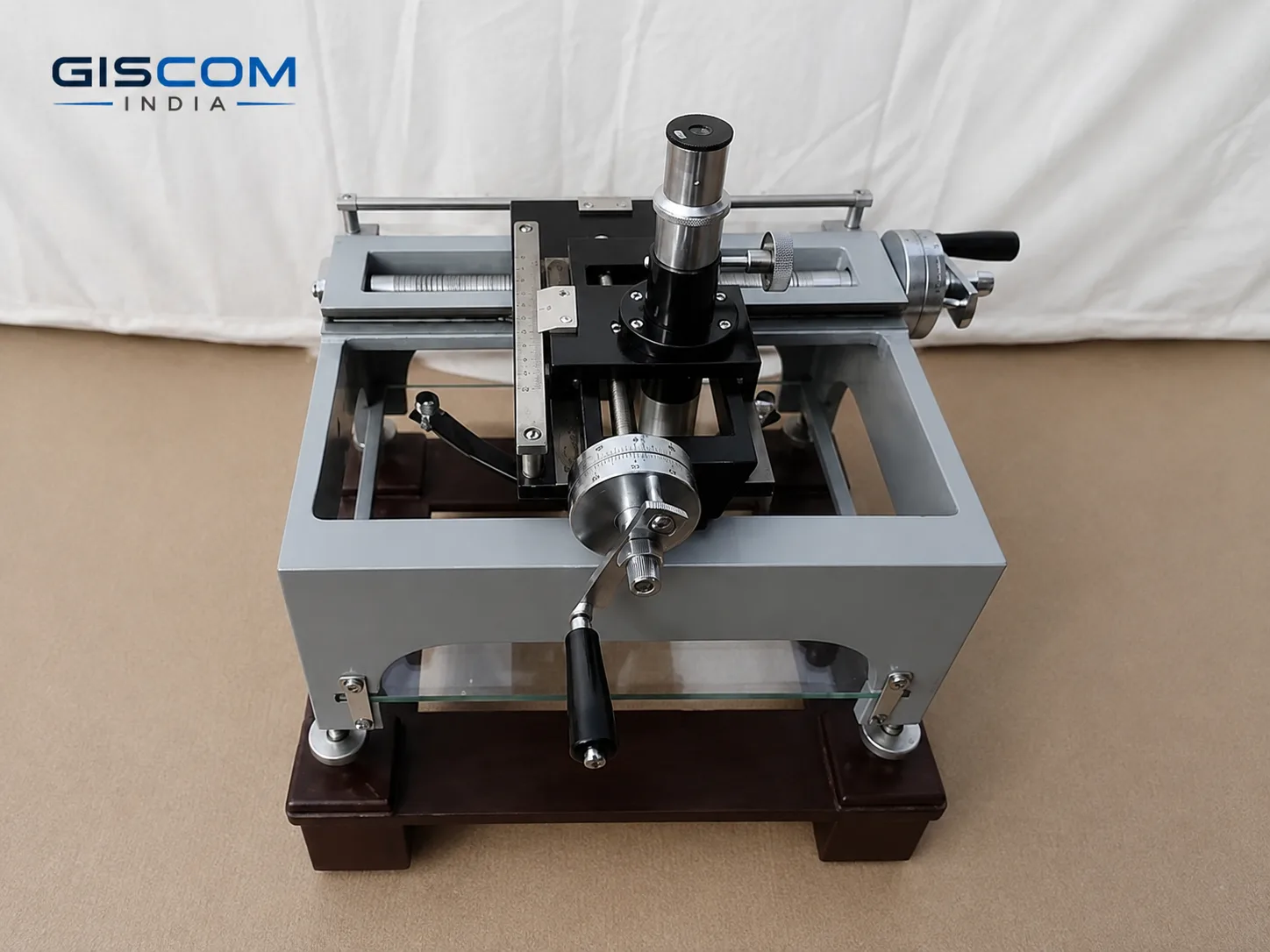Co-ordinate Measuring Microscope